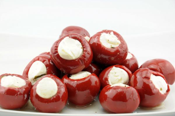 Македонские маринованные перчики черри фаршированные сливочным сыром 1,                       8 кг чистого веса — фото 2